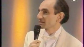 Девушки с удовольствием раздеваются до гола на съемках пикантного телешоу